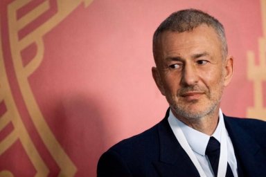 Бизнесмен Мельниченко рассказал о новом мире и сув Бизнесмен Мельниченко рассказал о новом мире и сув
